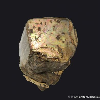 Gehlenite and Hyalite Opal (fl) (?)