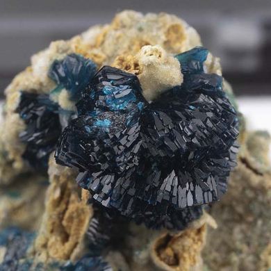Veszelyite with Hemimorphite
