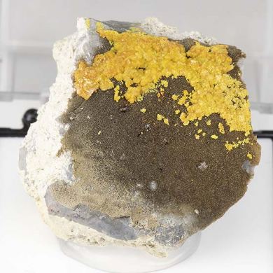 Kleinite with Fluorapatite