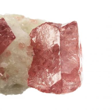 Spinel (twin) on matrix