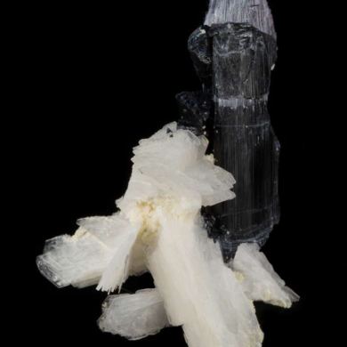 Bertrandite with Tourmaline