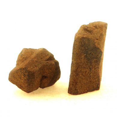 Staurolite. (2 pcs) 167.65 ct.