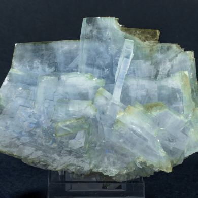 Baryte with Chalcopyrite