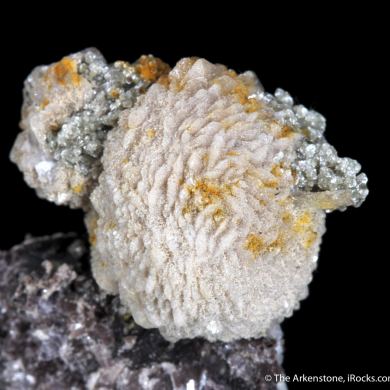 Stokesite with Cookeite on Lepidolite  (illustrated)