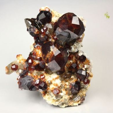 gemmy GARNET var. SPESSARTINE, QUARTZ var. SMOKY
