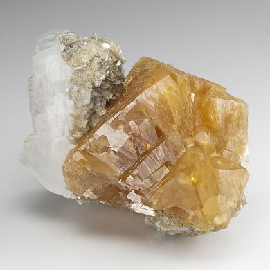 Scheelite with Albite