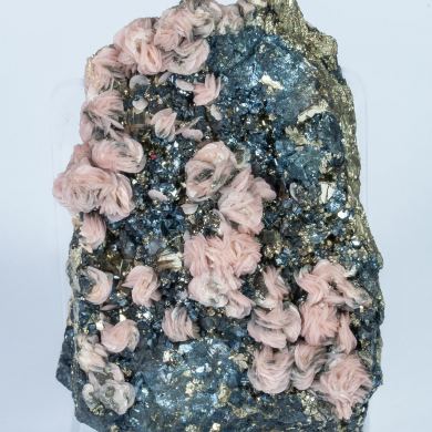 Rhodochrosite with Sphalerite and Pyrite