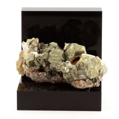 Siderite, Pyrite, Quartz.
