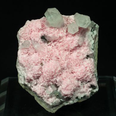 Rhodochrosite with Quartz and Sphalerite