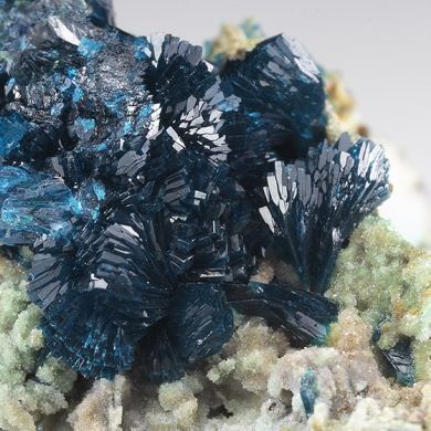 Veszelyite with Hemimorphite