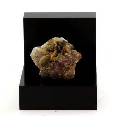 Wulfenite, Mimetite, Baryte, Fluorite.
