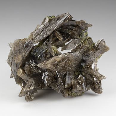 Axinite-Mn with Epidote