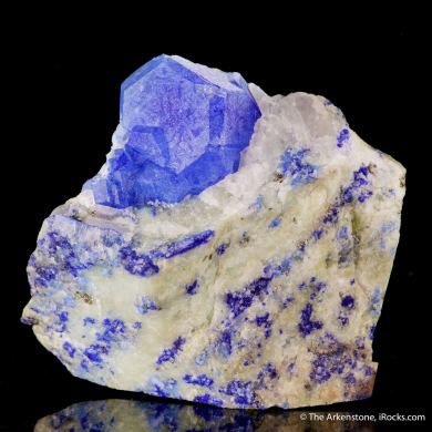 Sodalite on Nepheline