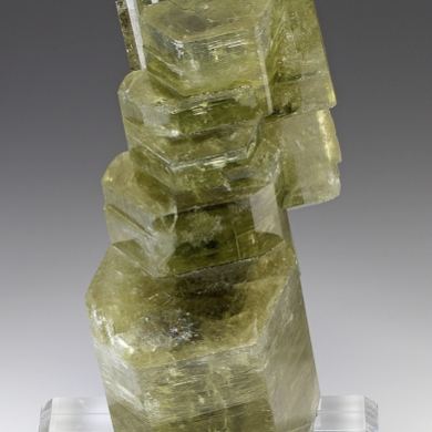 Fluorapatite (restored)