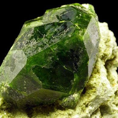 Andradite var. demantoid 