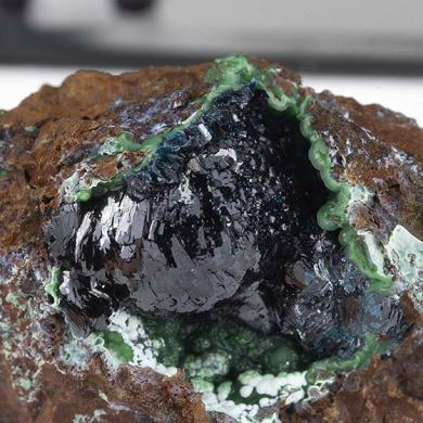 Clinoclase with Cornubite