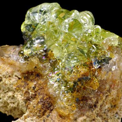 Opal var. hyalite CRAZY FLUORESCENCE