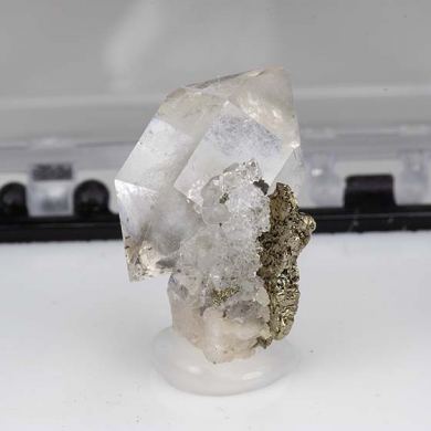 Quartz with Pyrite
