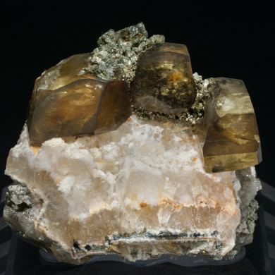 Baryte with Pyrite and Quartz