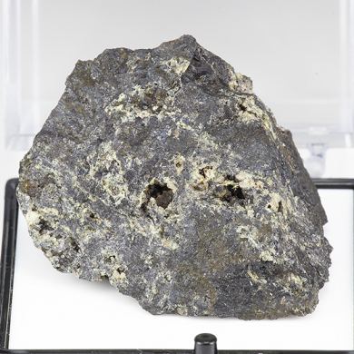 Segelerite with Leucophosphite