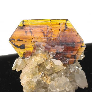 Brookite / (doubly-terminated) / with Quartz