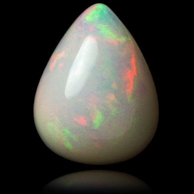 White opal 11,28 ct 