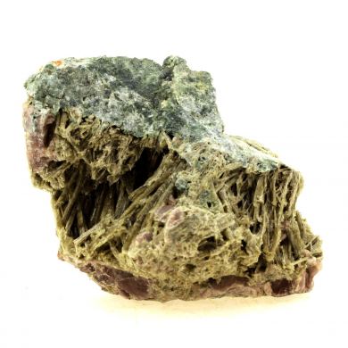 Axinite + Clinozoisite.