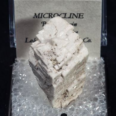 Microcline (Baveno twin)