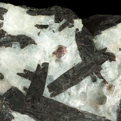 Piemontite