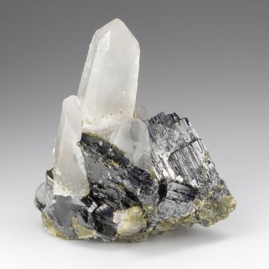 Ferberite with Quartz, Muscovite, Calcite