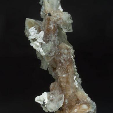 Quartz with inclusions, Magnetite and Calcite