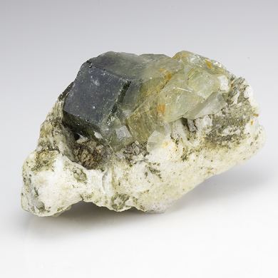 Fluorapatite with Muscovite, Albite