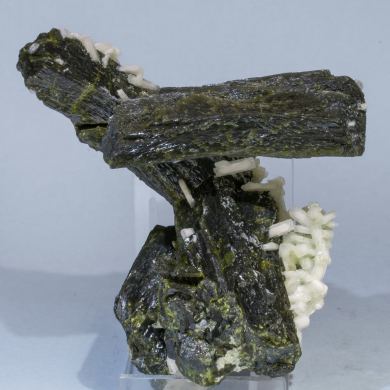 Epidote with Stilbite-Ca
