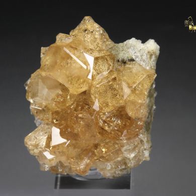 gem GARNET var. GROSSULAR