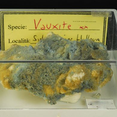 Vauxite