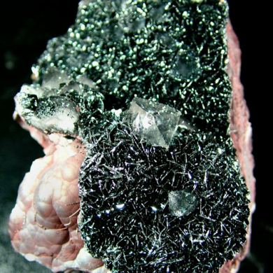 Hematite Specularite and Quartz on Hematite