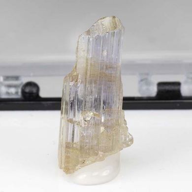 Zoisite var. Tanzanite