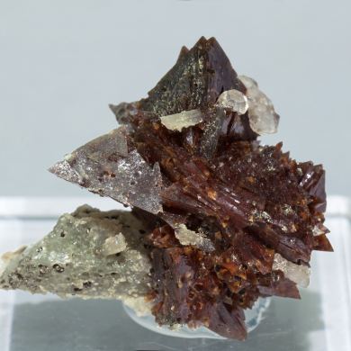 Helvine-Genthelvite with Quartz