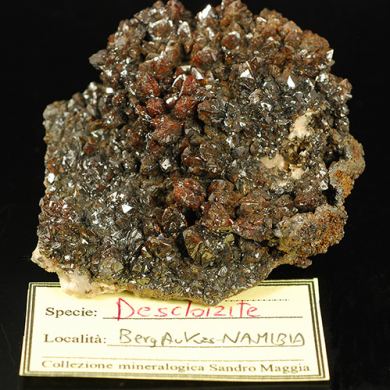 Descloizite