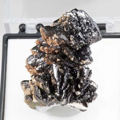 Descloizite with Dolomite