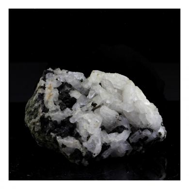 Albite + Epidote. 337.0 ct.