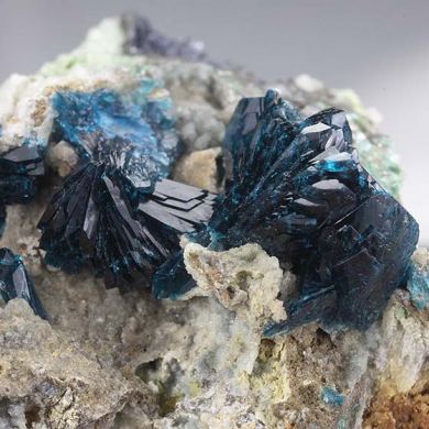Veszelyite with Hemimorphite