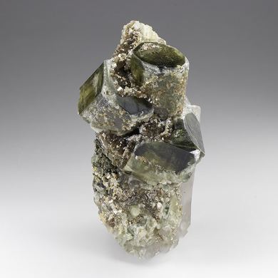 Fluorapatite with Quartz, Muscovite, Siderite, Pyrite