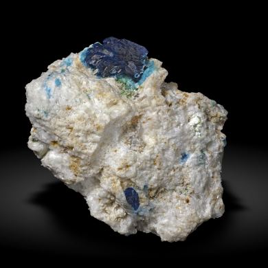 Veszelyite with Cuprodongchuanite and Hemimorphite